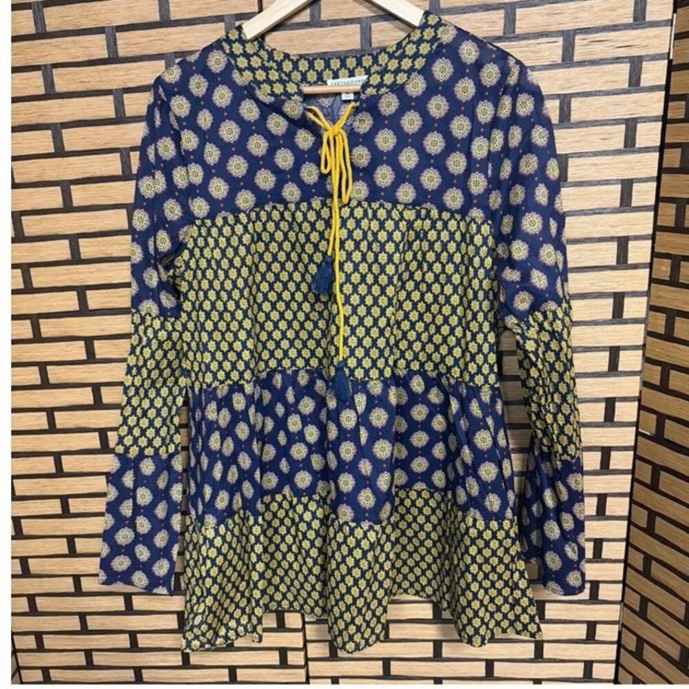 Earthbound Navy And Yellow Floral Tunic Size Medium‎